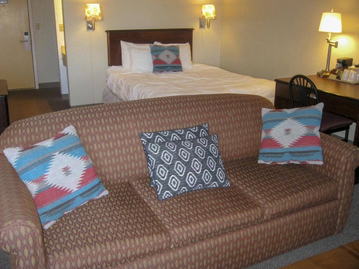 Cedar Hill Lodge เซนต์อิกเนซ ภายนอก รูปภาพ